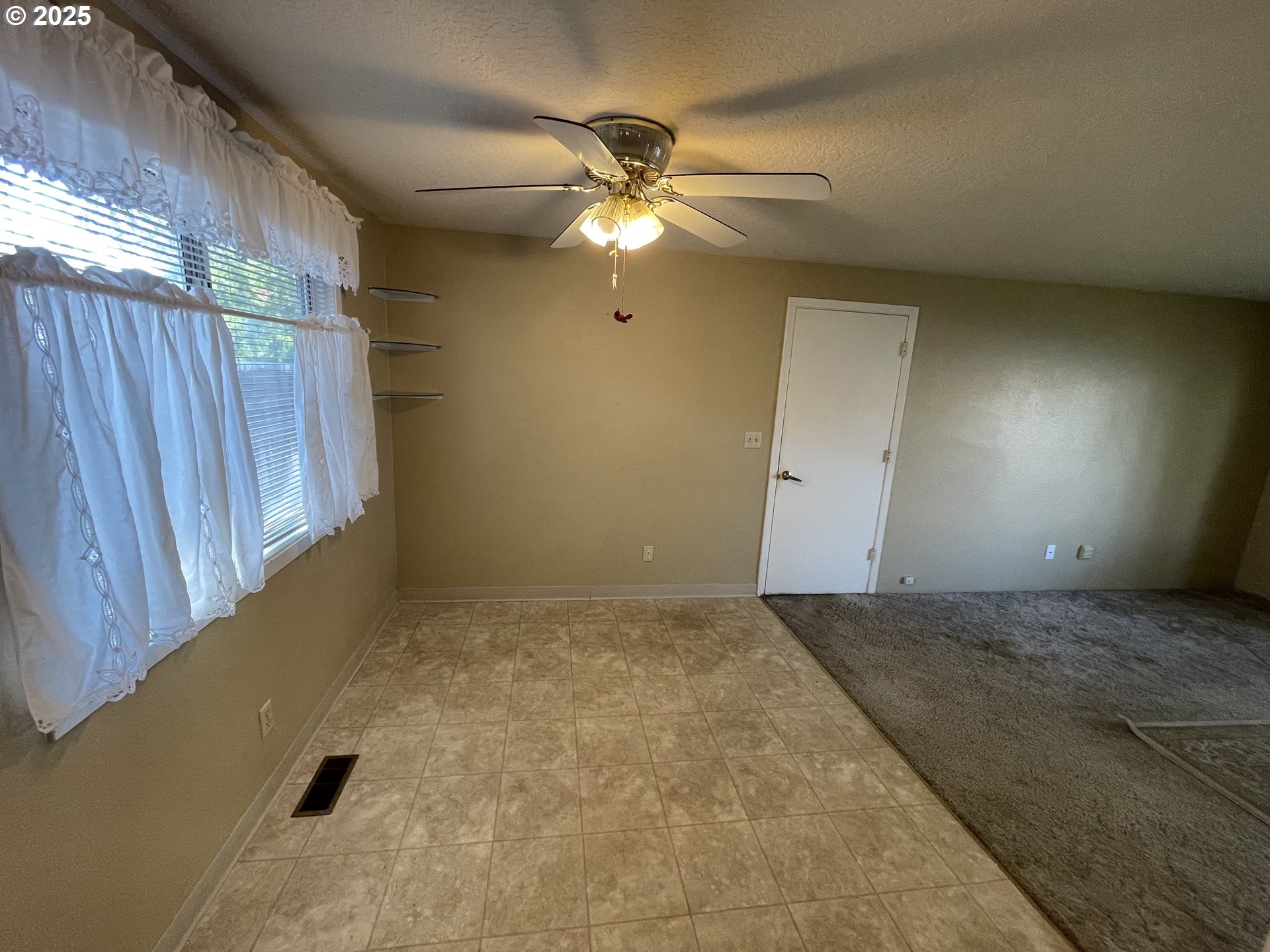 490 NW 3RD ST