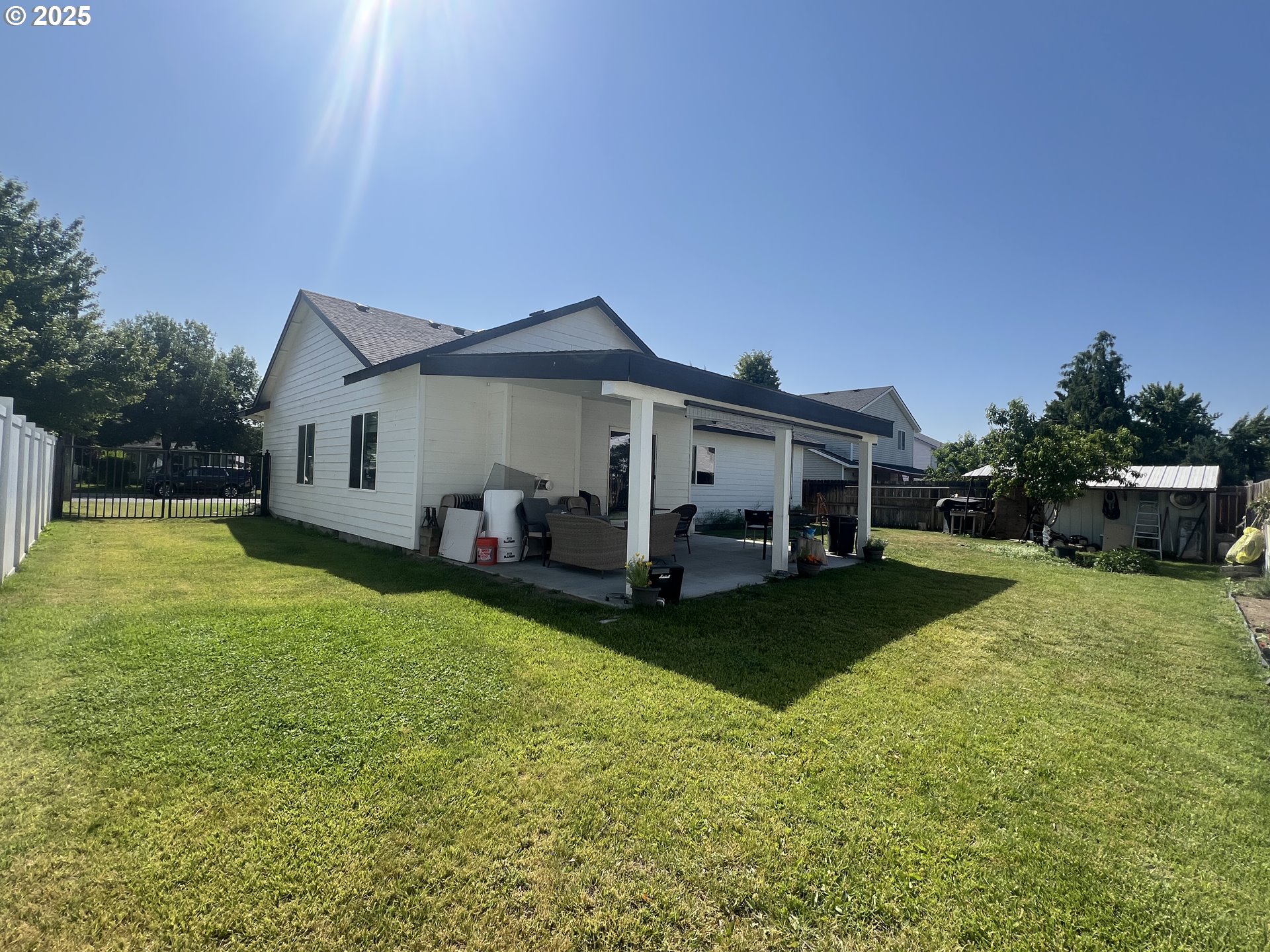 149 NE 11TH PL
