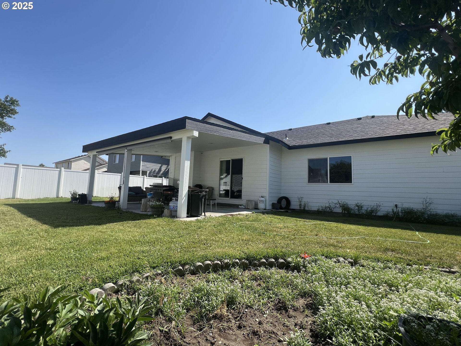 149 NE 11TH PL