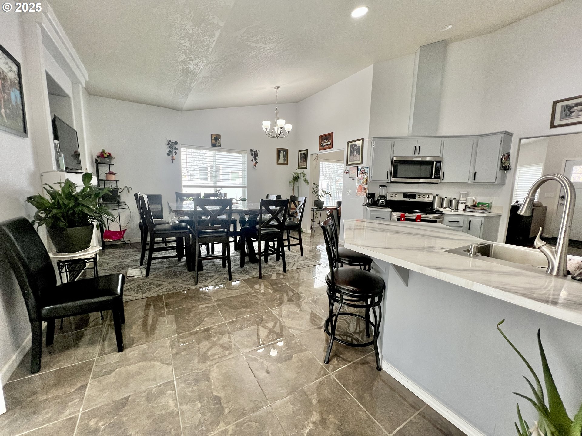 149 NE 11TH PL