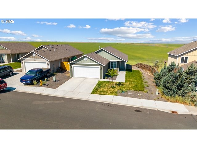 2768 HIGH DESERT LOOP