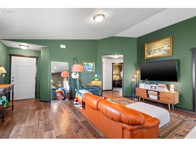 2768 HIGH DESERT LOOP