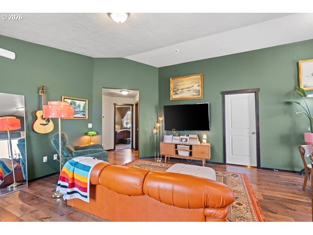 2768 HIGH DESERT LOOP