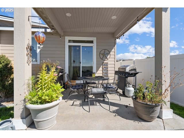818 E MONTANA AVE