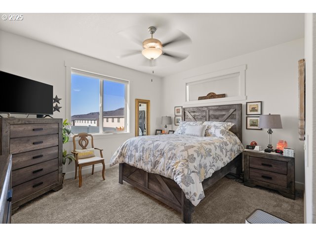 818 E MONTANA AVE