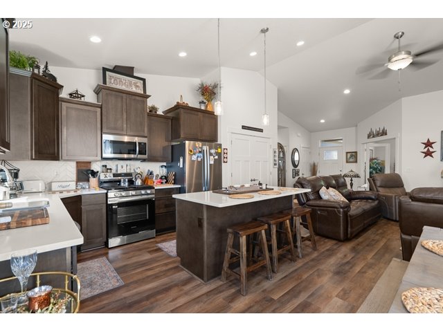 818 E MONTANA AVE