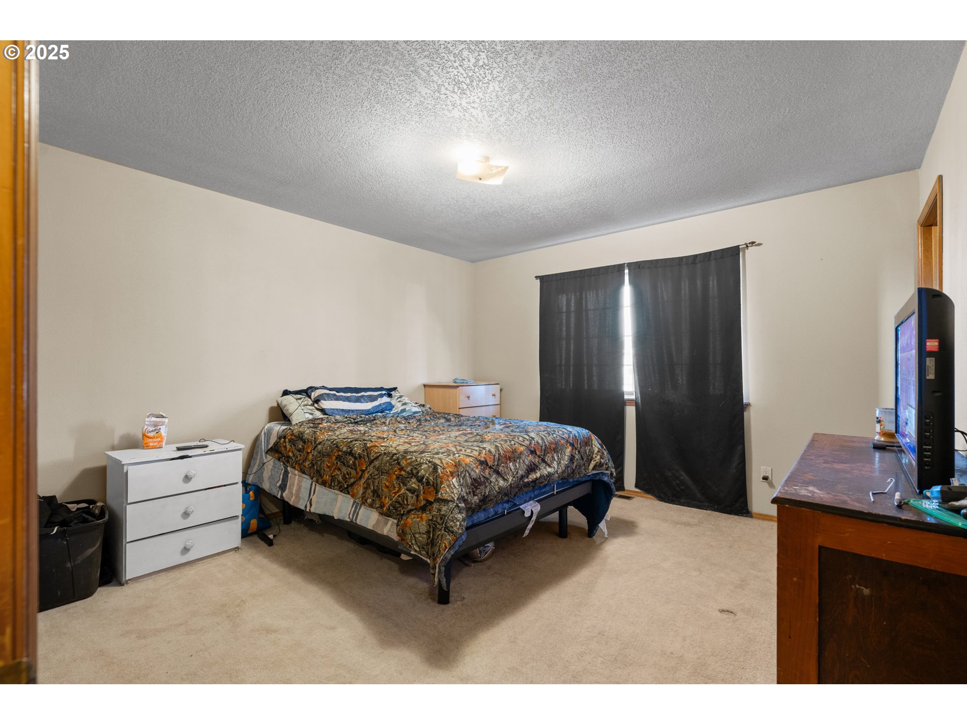 25 NE ALORA DR