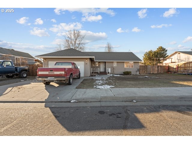 25 NE ALORA DR