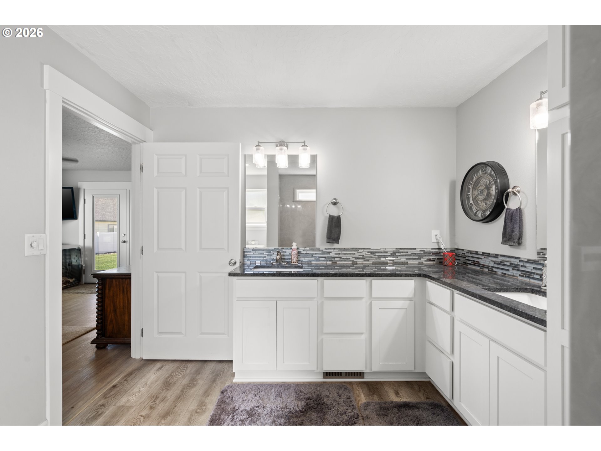 416 SW DESERT SKY DR