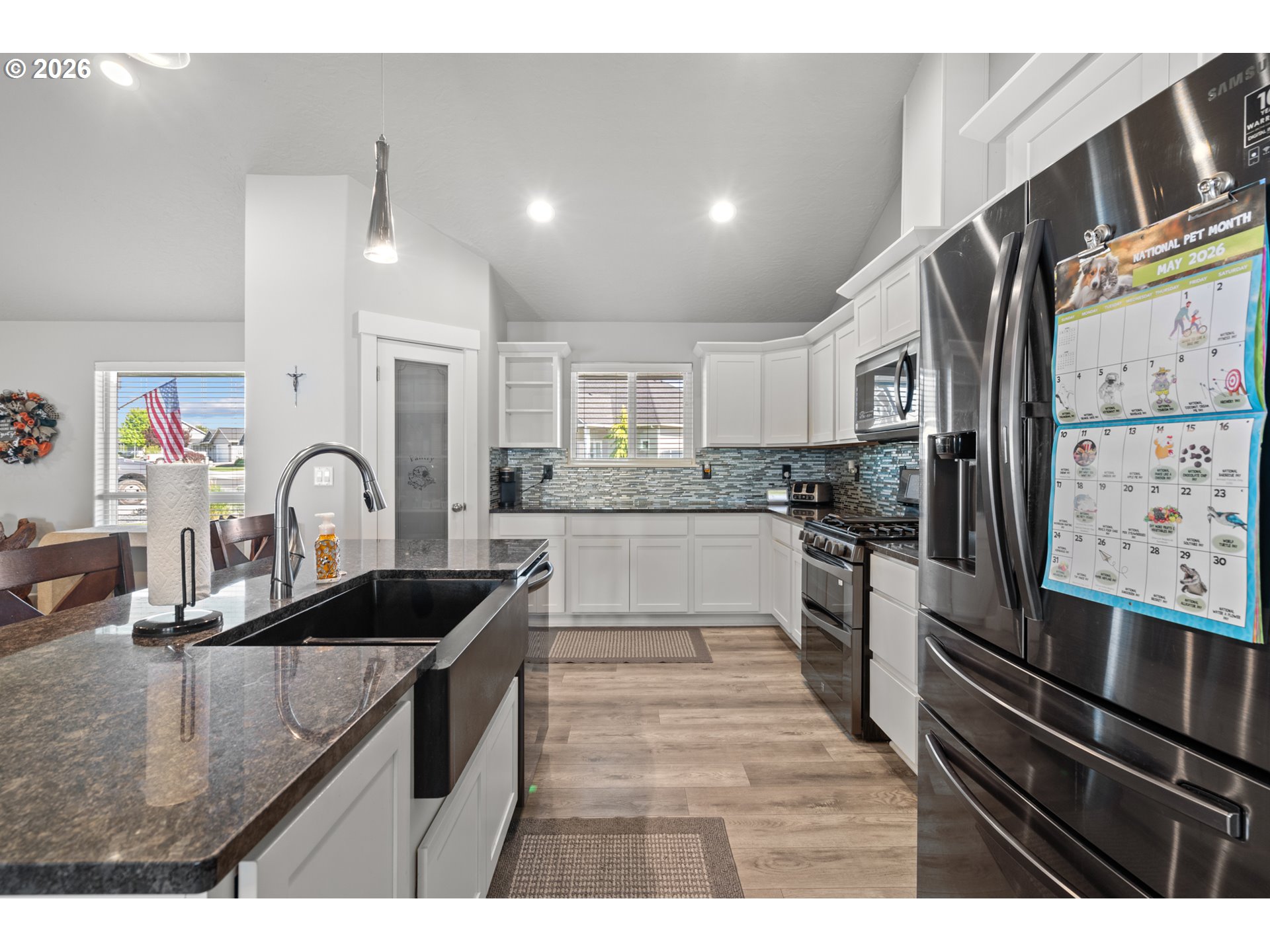 416 SW DESERT SKY DR