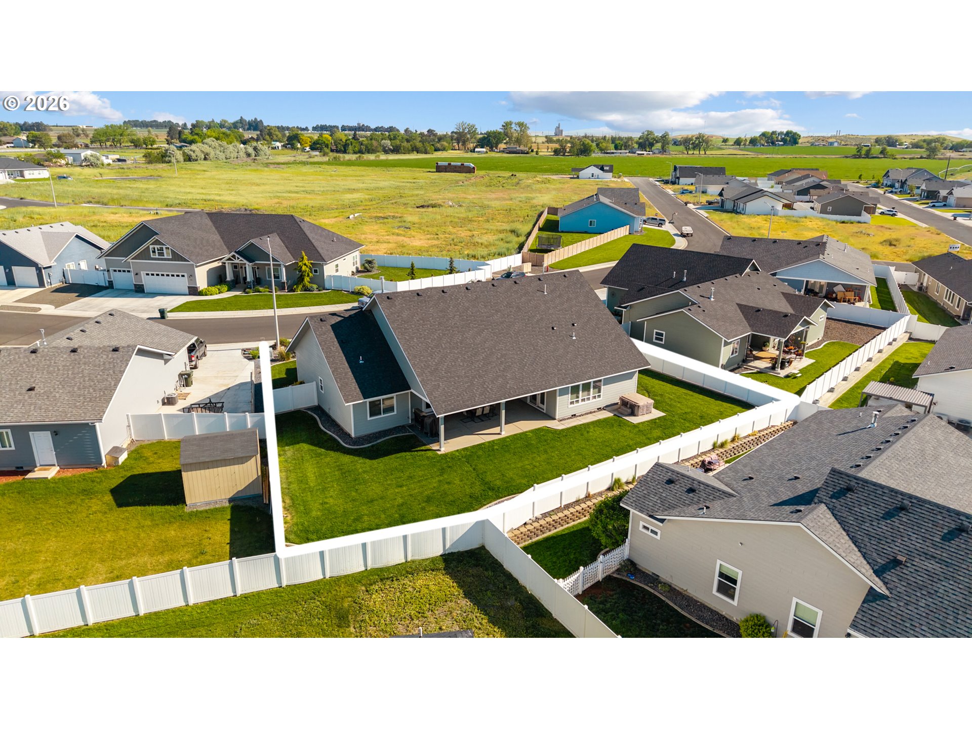 416 SW DESERT SKY DR