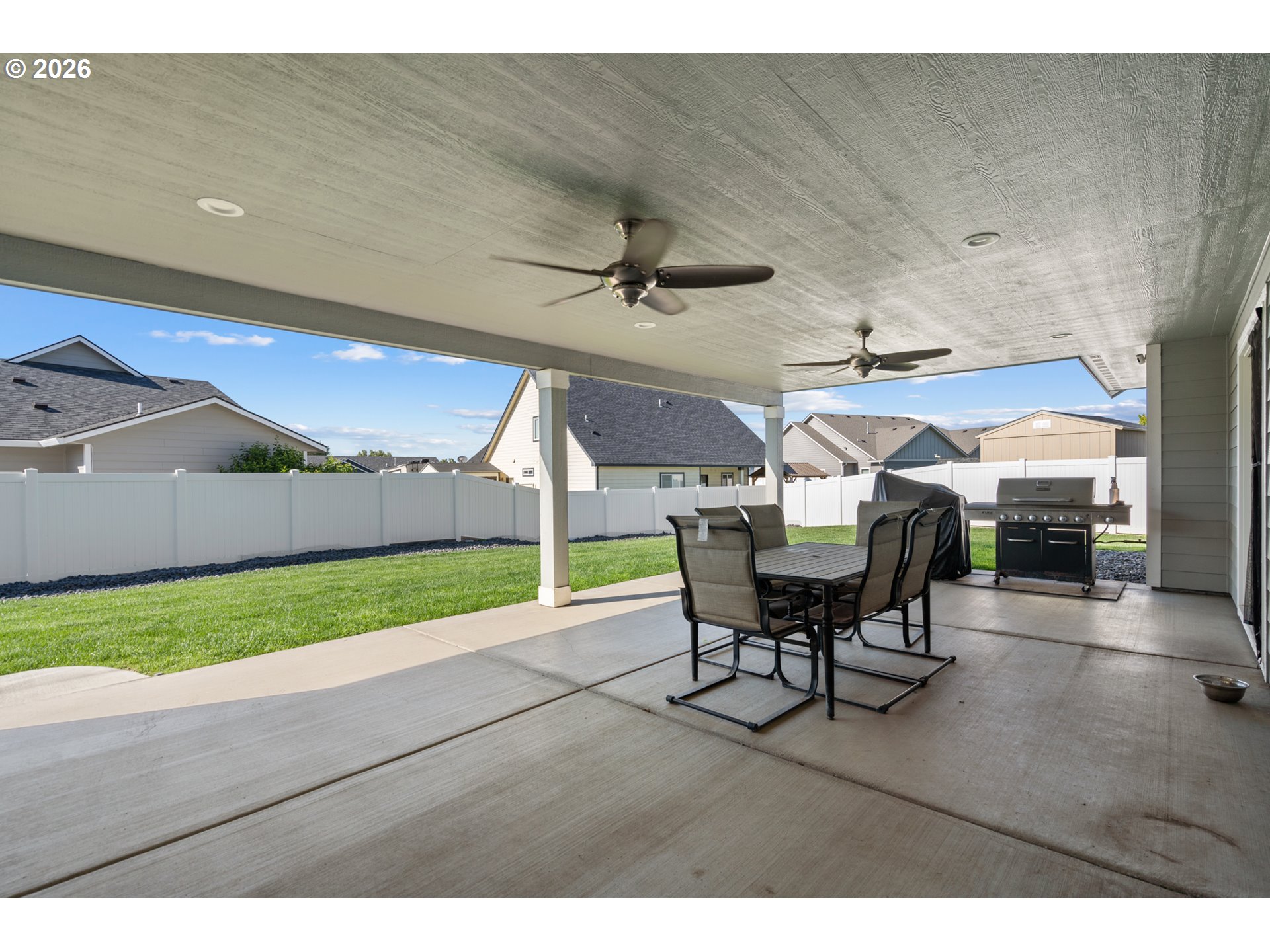 416 SW DESERT SKY DR