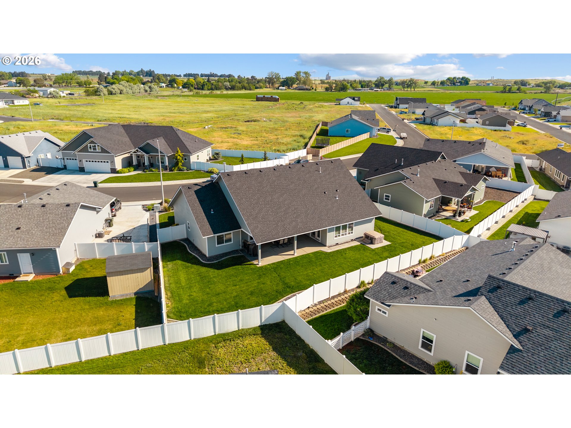 416 SW DESERT SKY DR