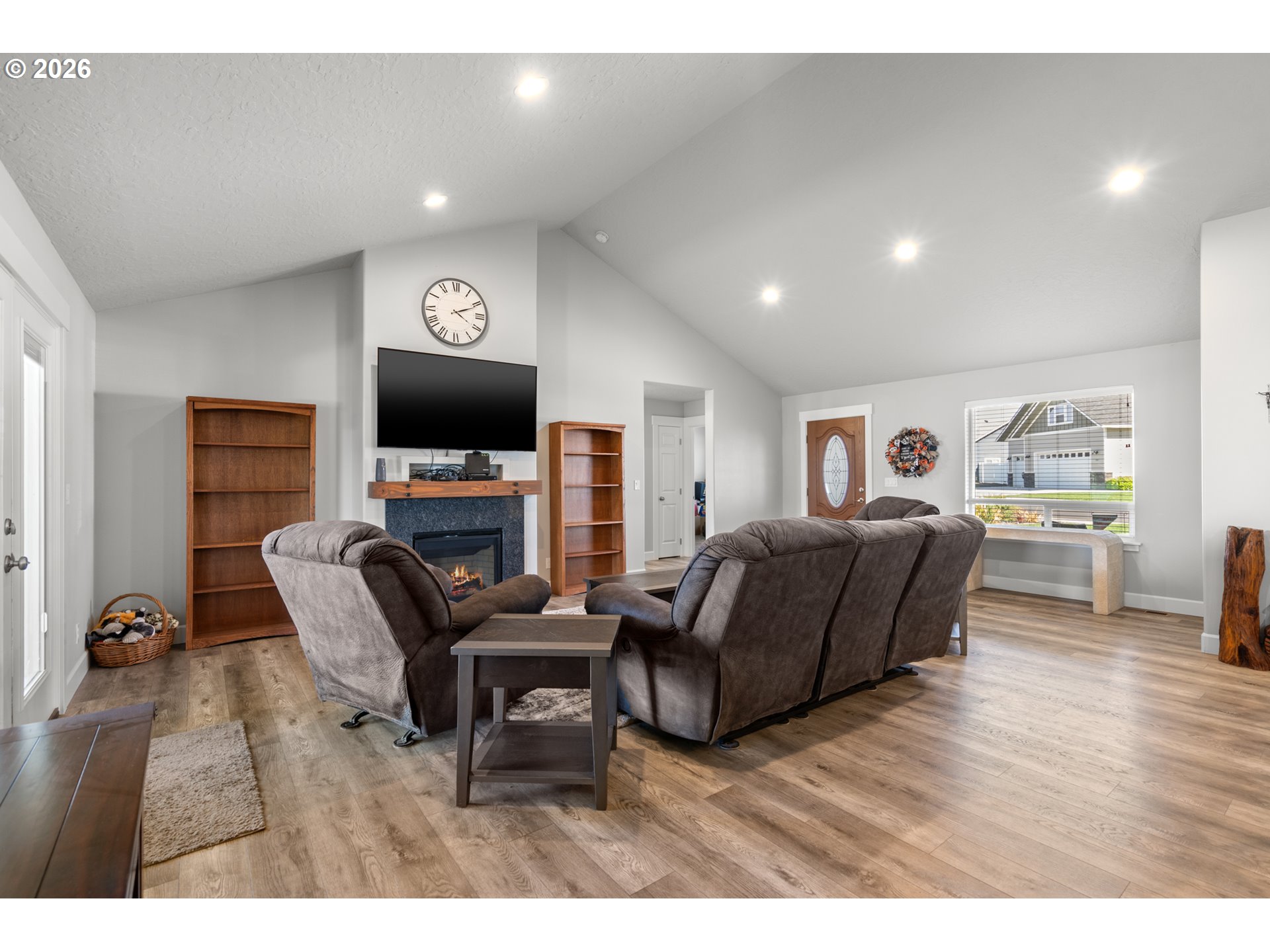 416 SW DESERT SKY DR