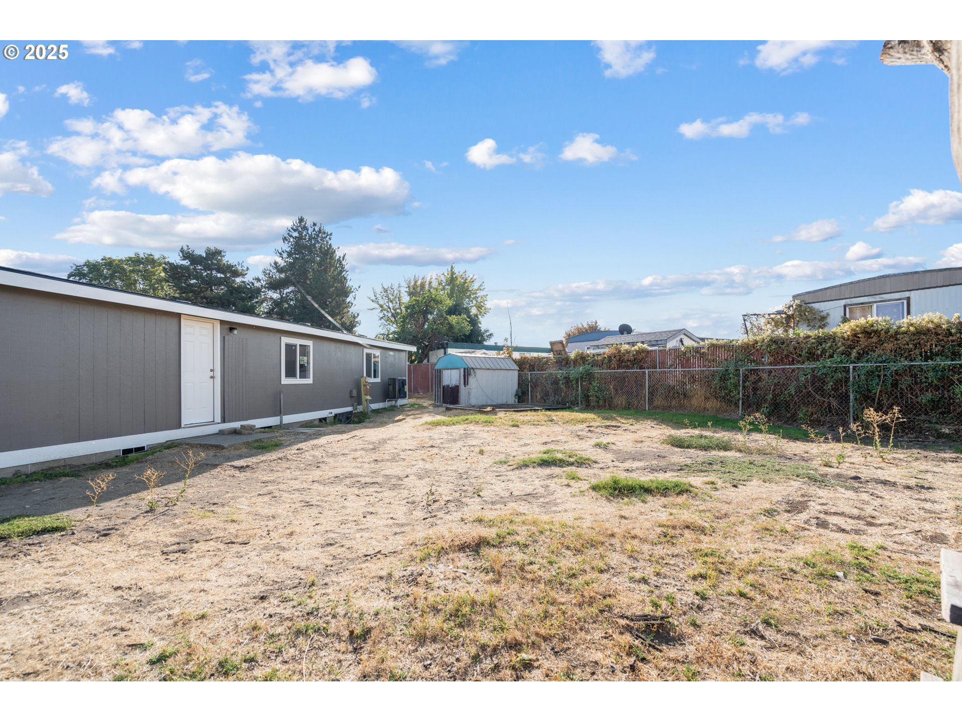 1175 SW SANDY DR