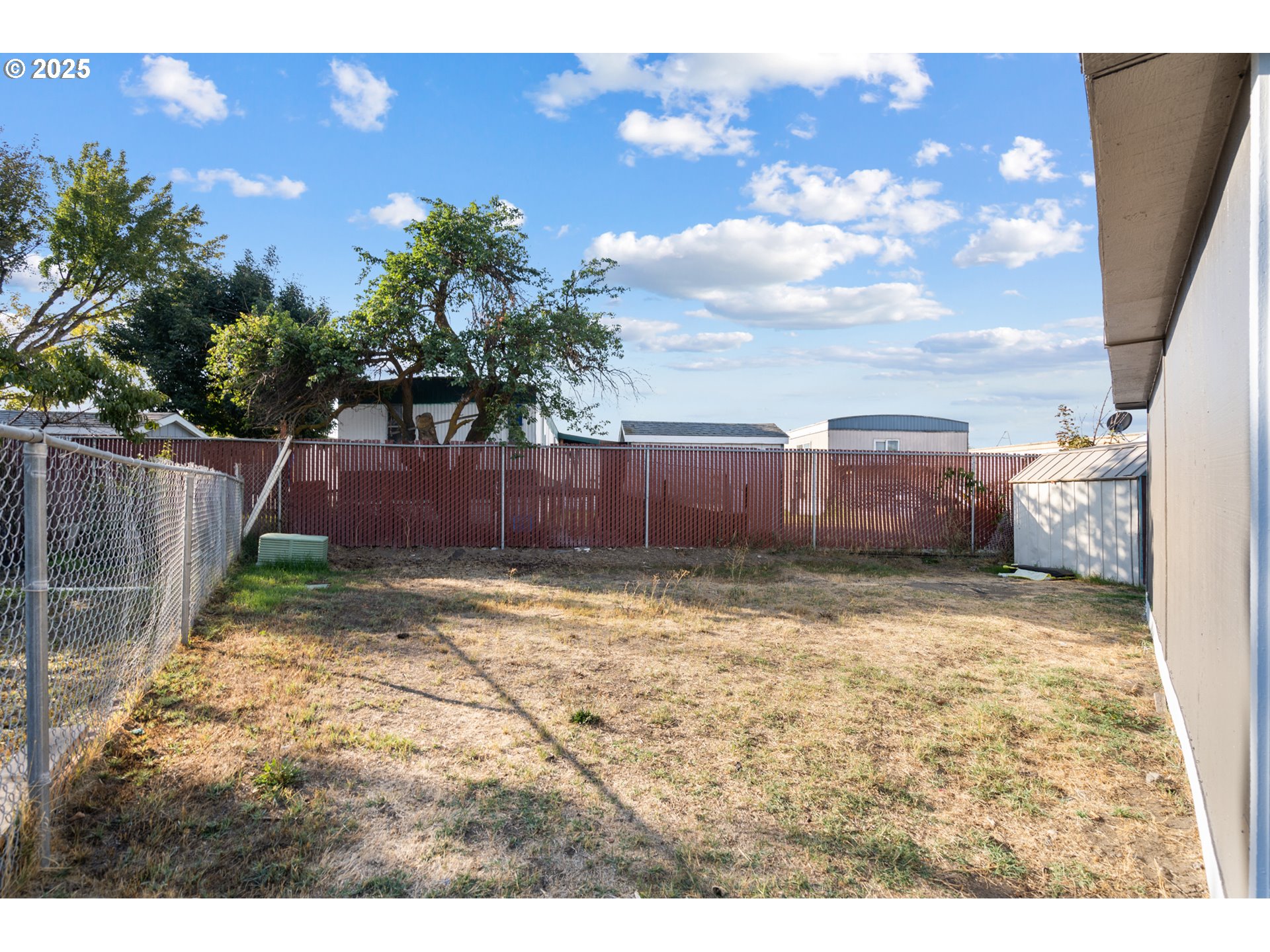 1175 SW SANDY DR