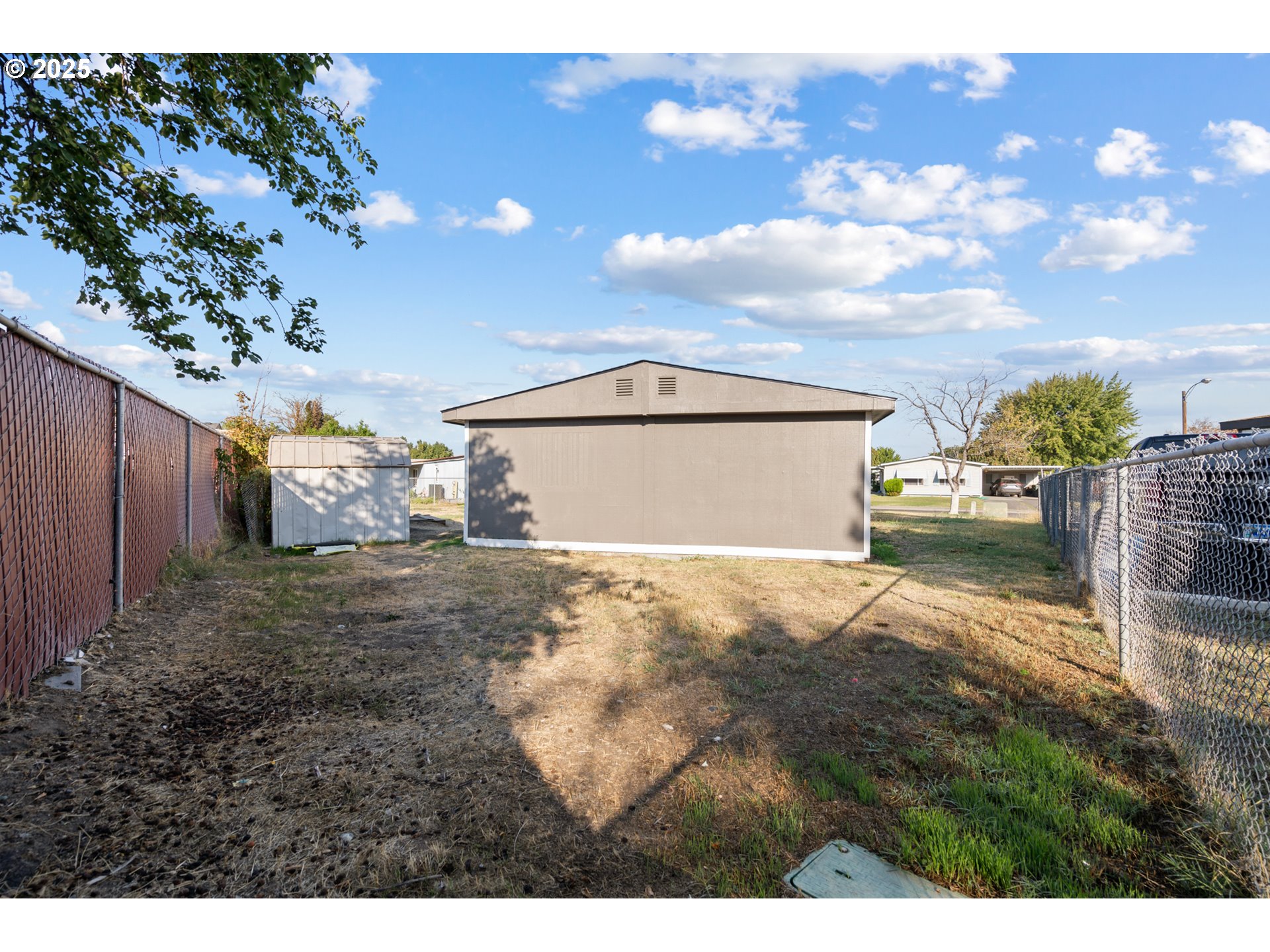 1175 SW SANDY DR