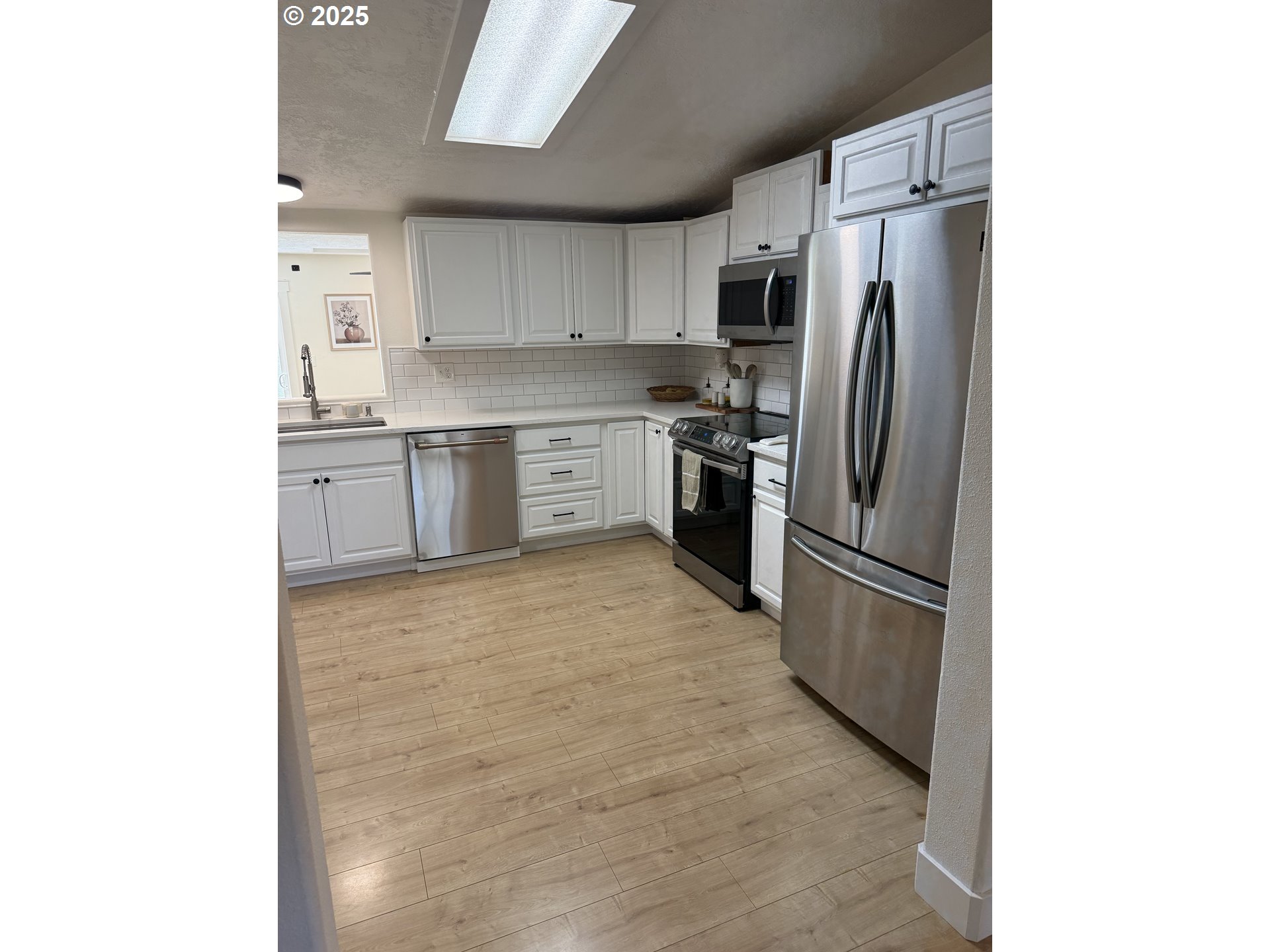 1354 SW PORTER CT