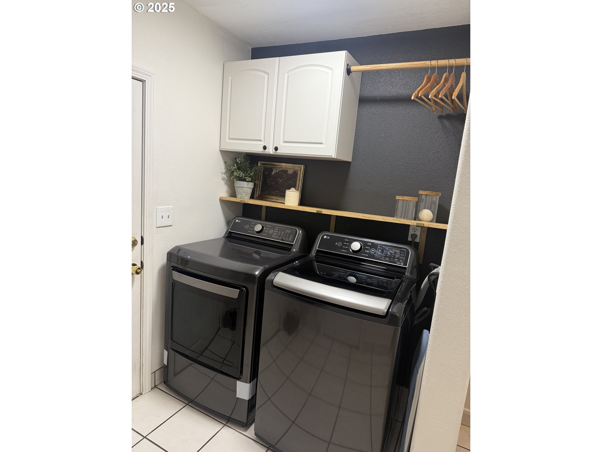 1354 SW PORTER CT