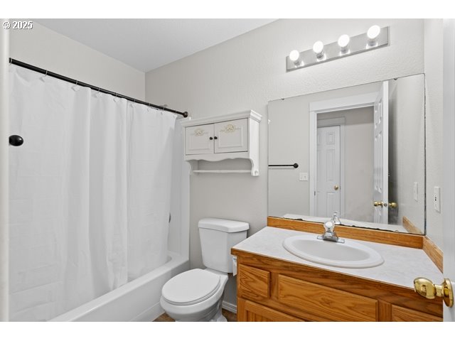 411 BOBWHITE AVE