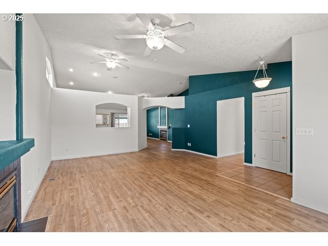 411 BOBWHITE AVE