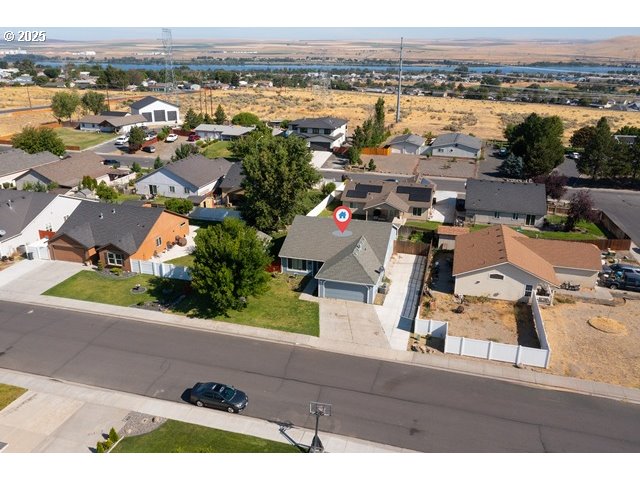 411 BOBWHITE AVE