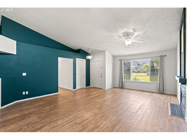 411 BOBWHITE AVE