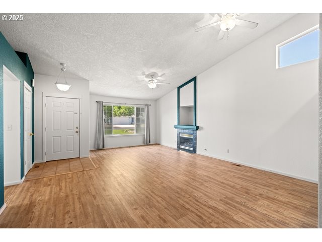 411 BOBWHITE AVE