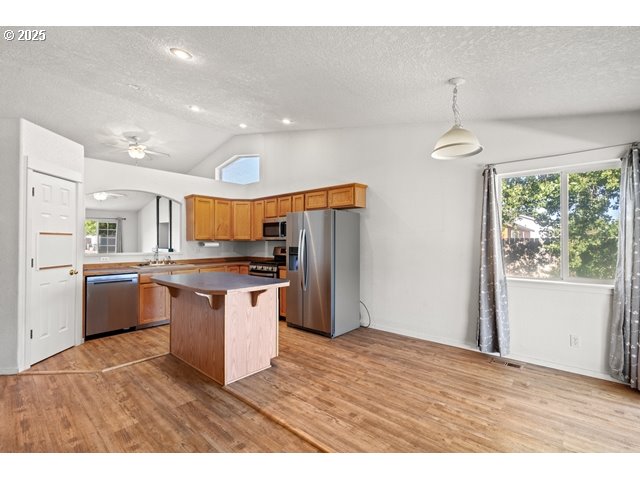 411 BOBWHITE AVE