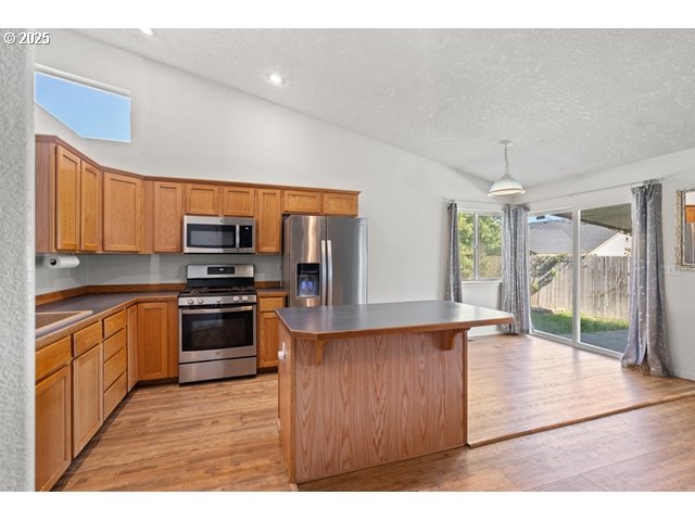 411 BOBWHITE AVE