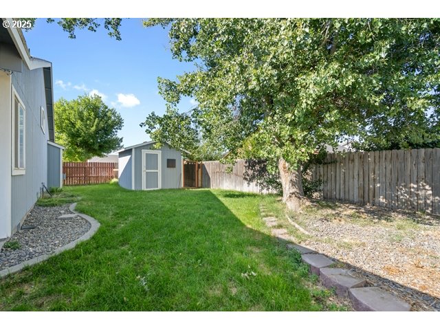 411 BOBWHITE AVE