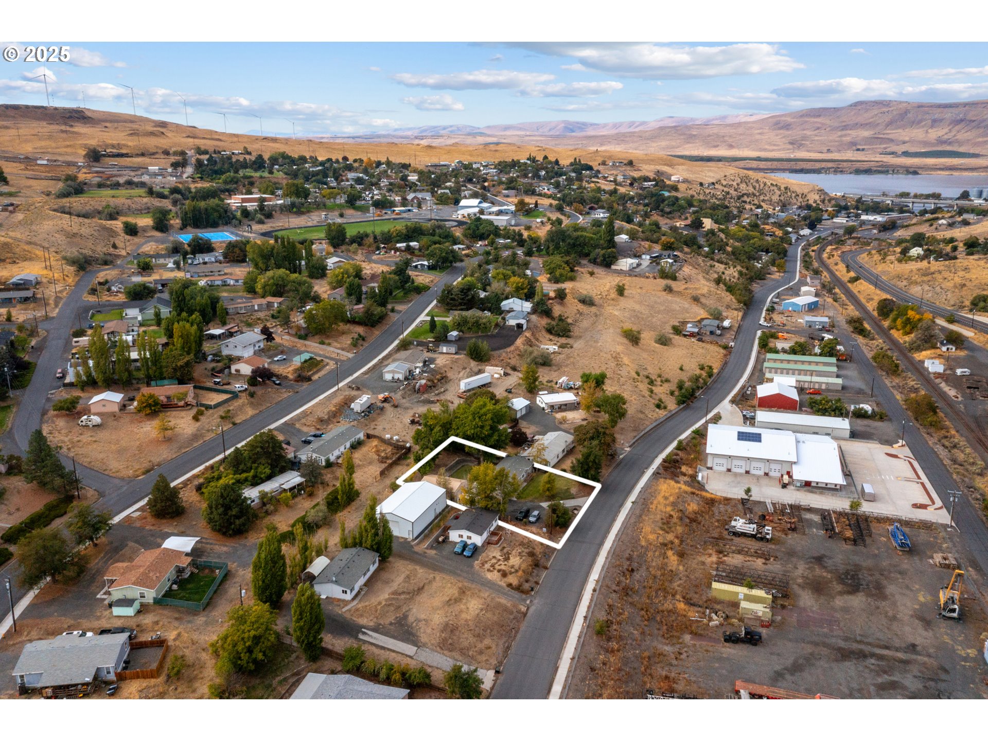 1555 COTTONWOOD ST, Arlington