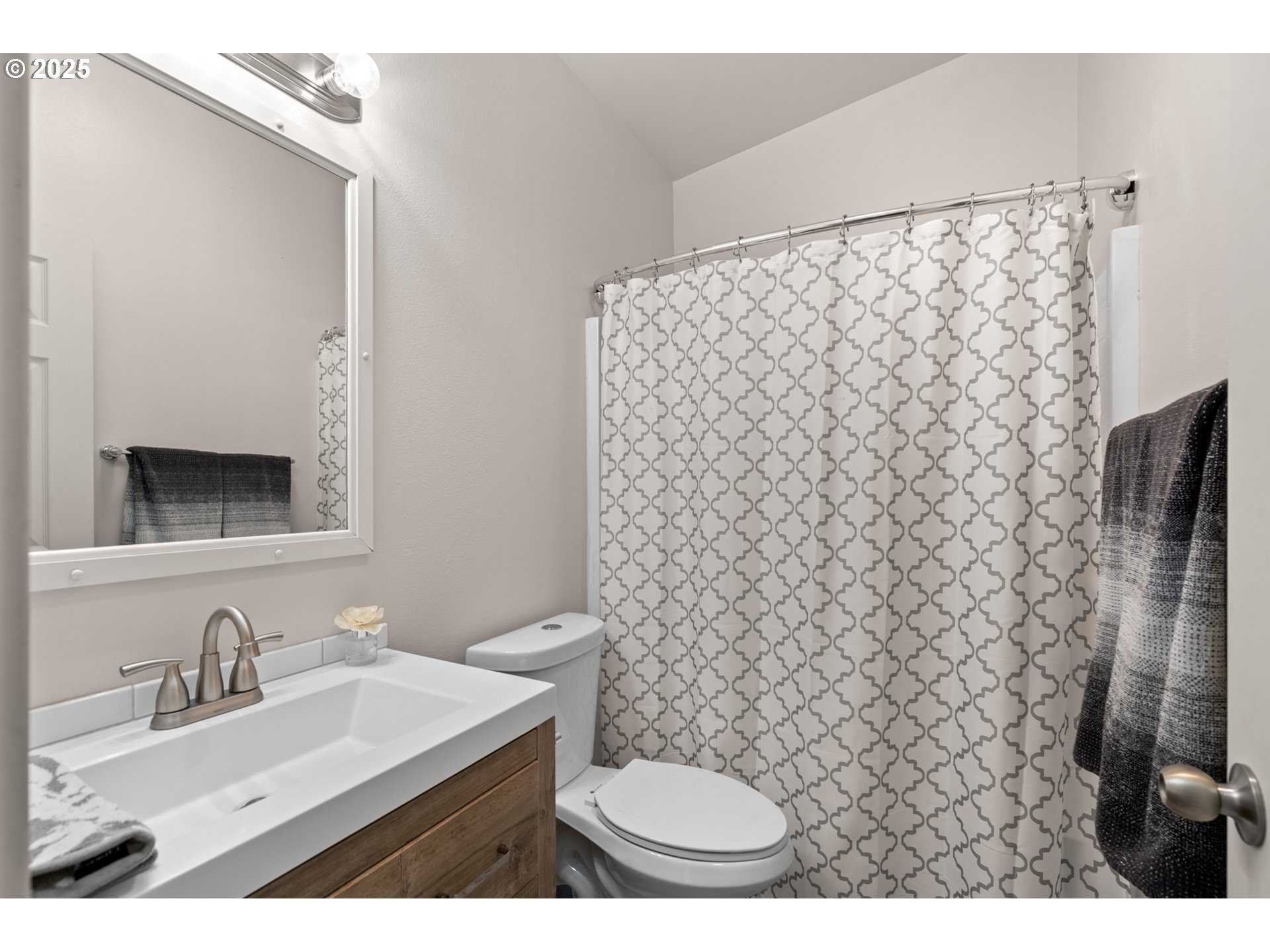 1555 COTTONWOOD ST, Arlington