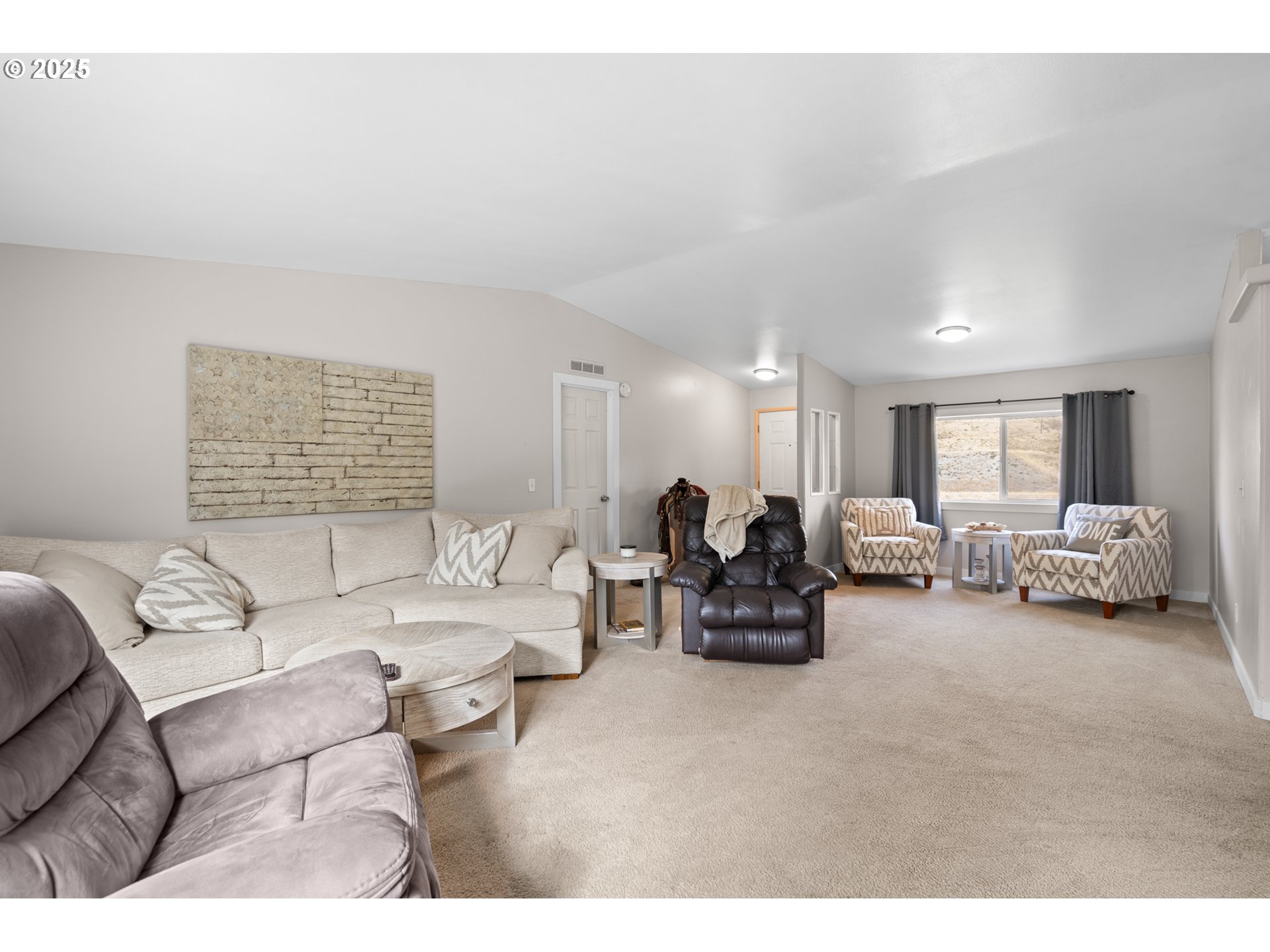 1555 COTTONWOOD ST, Arlington