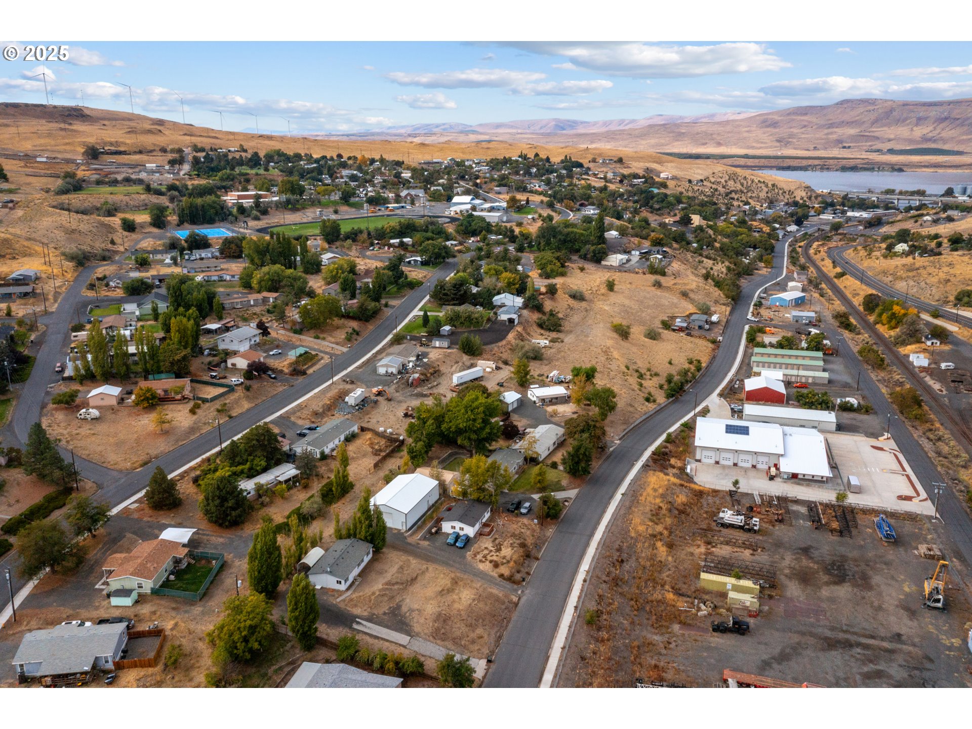 1555 COTTONWOOD ST, Arlington