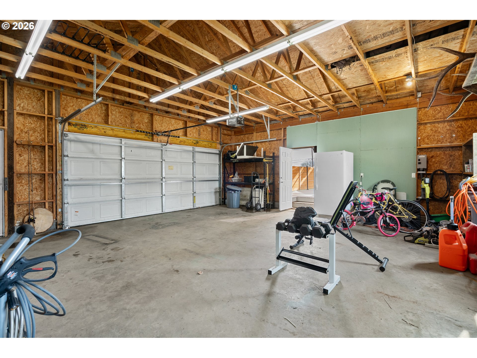 345 W WOOD AVE