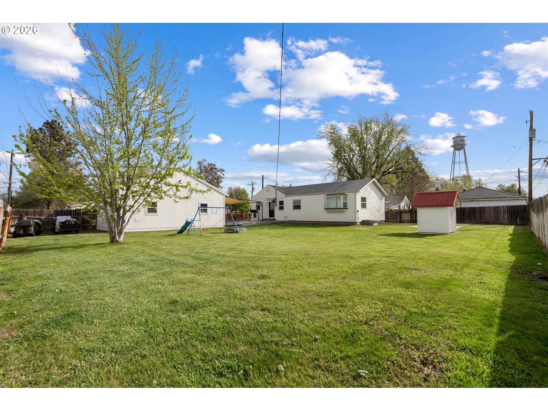 345 W WOOD AVE