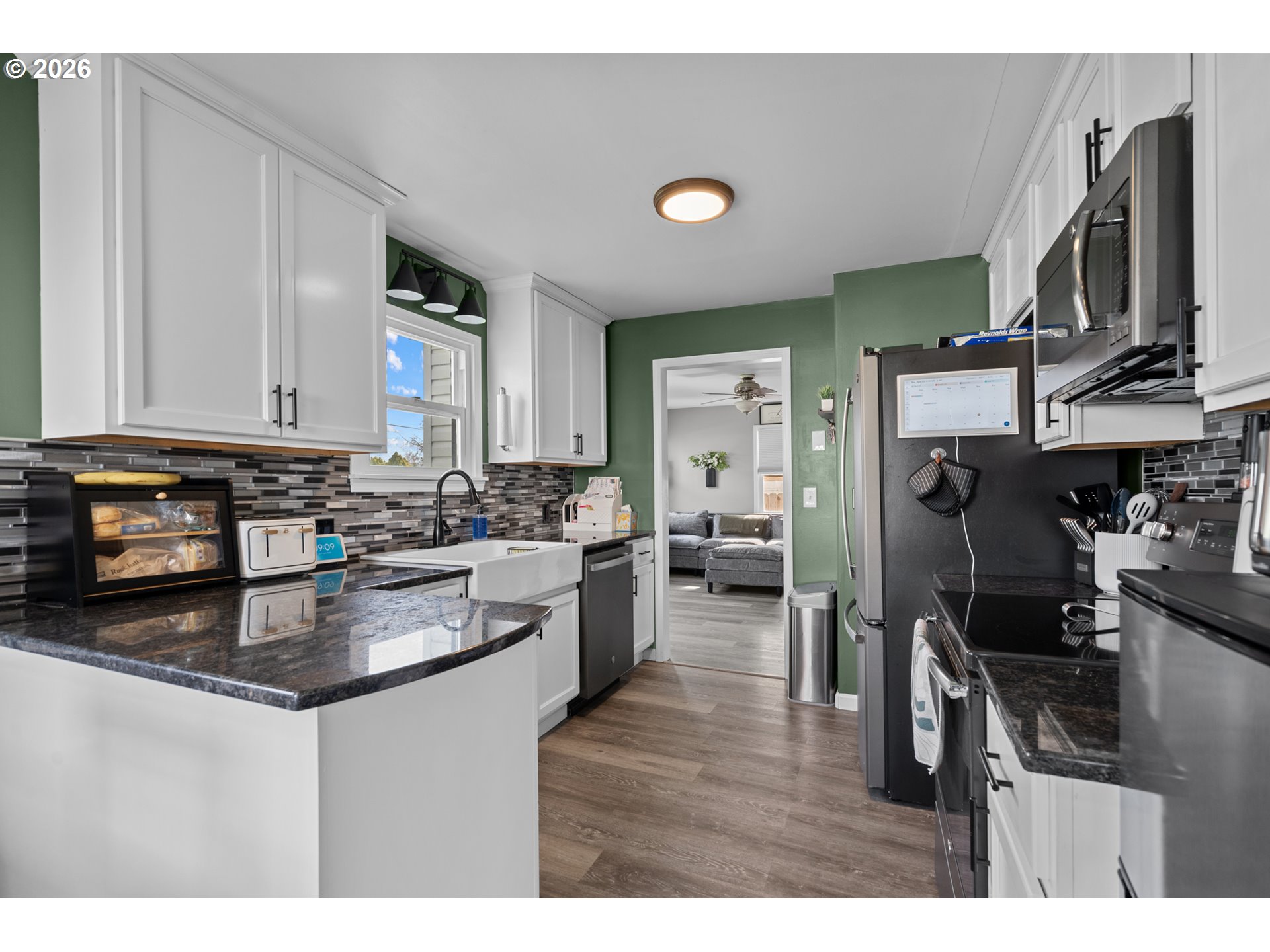345 W WOOD AVE