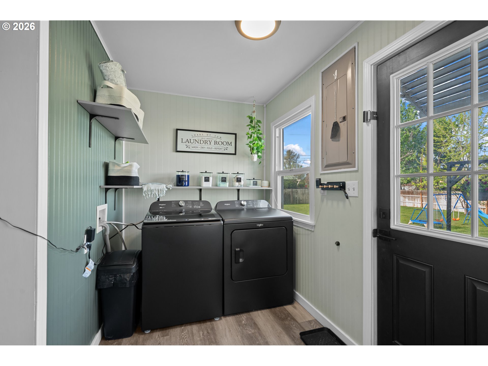 345 W WOOD AVE