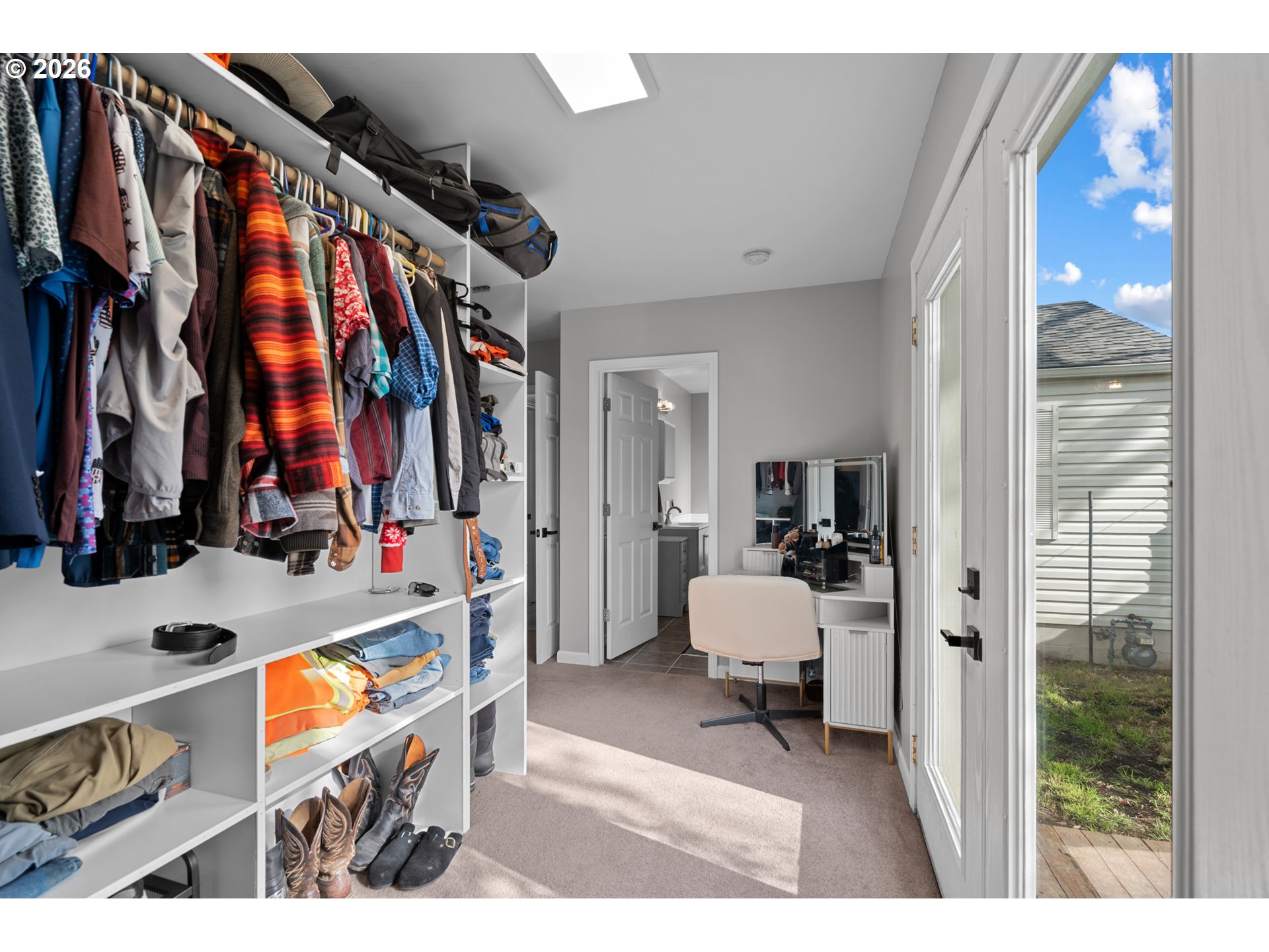 345 W WOOD AVE