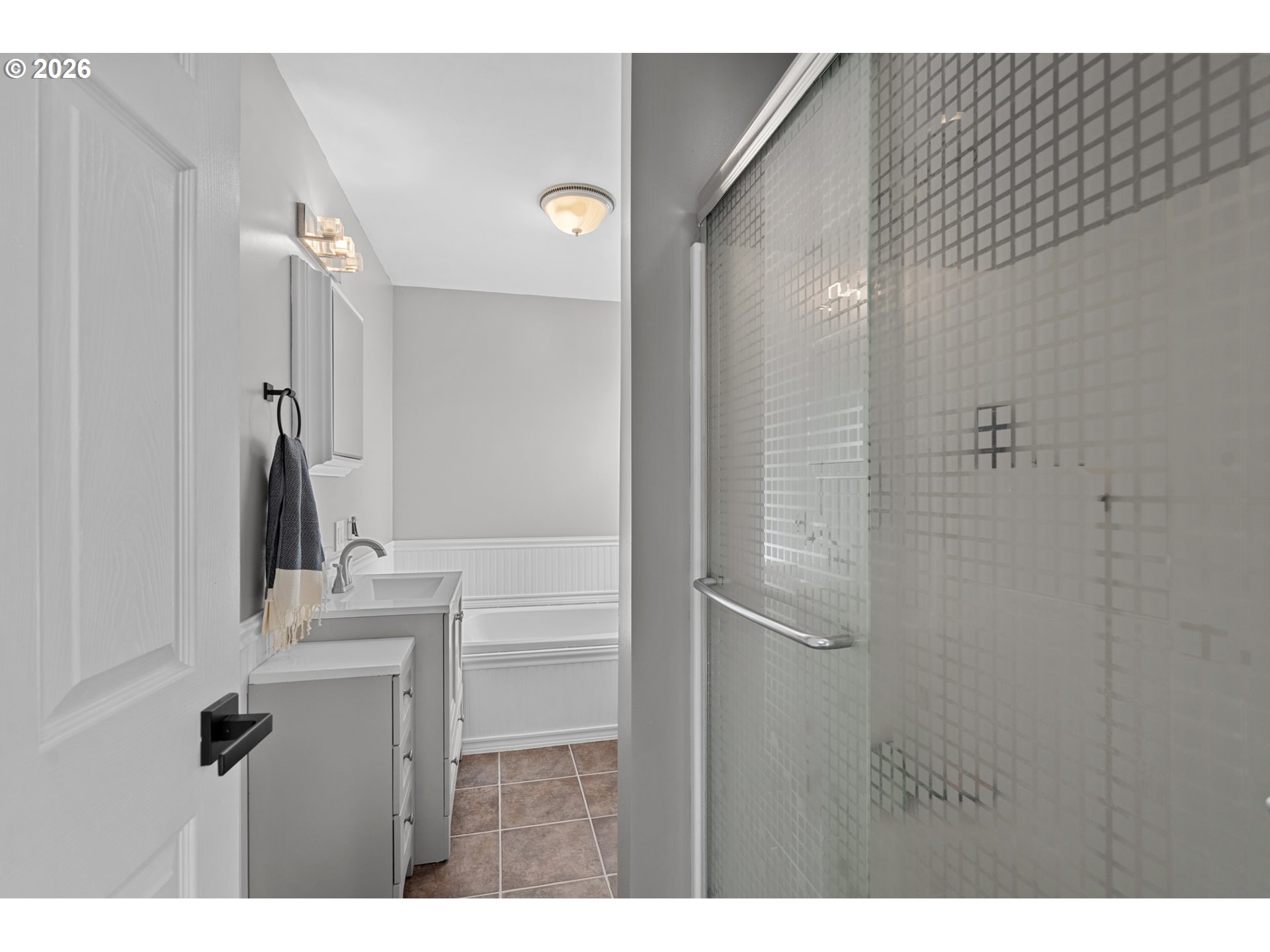 345 W WOOD AVE
