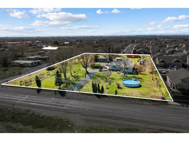 526 E PUNKIN CENTER RD