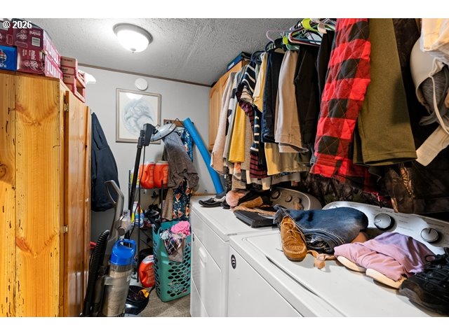 526 E PUNKIN CENTER RD