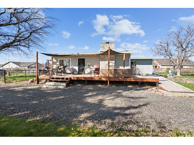 526 E PUNKIN CENTER RD