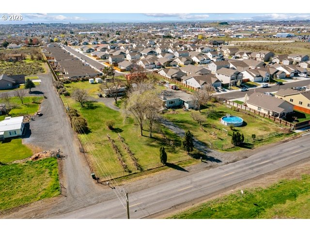 526 E PUNKIN CENTER RD