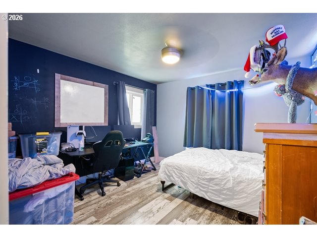 526 E PUNKIN CENTER RD