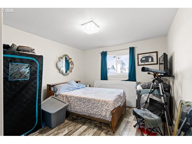 526 E PUNKIN CENTER RD