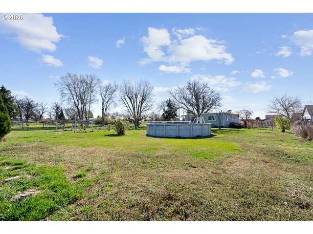 526 E PUNKIN CENTER RD