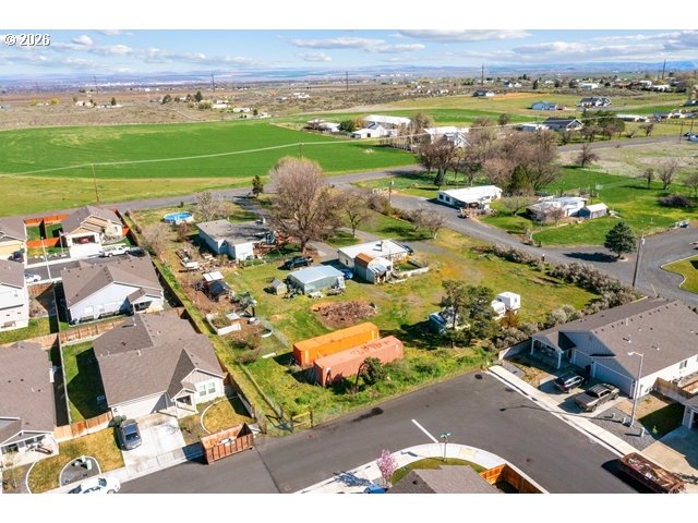 526 E PUNKIN CENTER RD