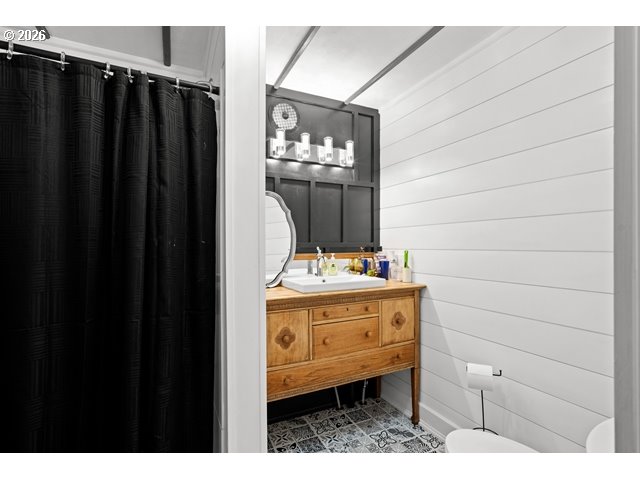 526 E PUNKIN CENTER RD